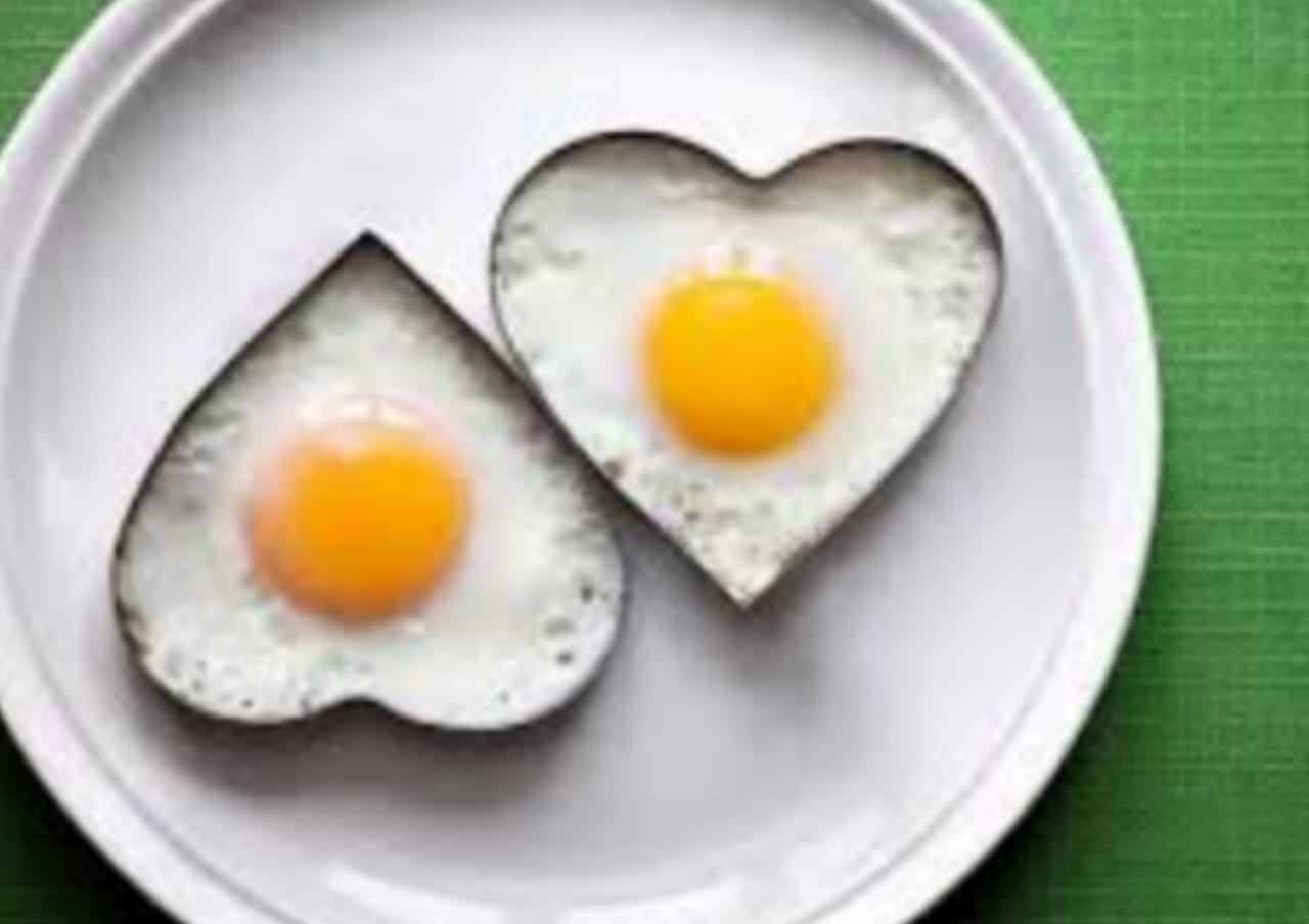 Eggs Cleared of Heart Disease Charges: French Scientist's Research Challenges Decades-Old Myth
