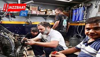 RAHUL GANDHI'S WORKING CLASS OUTREACH 
