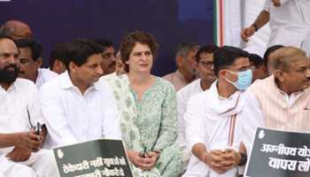 Agnipath recruitment row: Top brass Congress leaders stage protest at Jantar Mantar