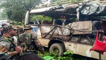 Tragedy Strikes Devotion: Six Kanwariyas Dead in Deoghar Crash