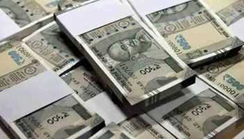 Rupee hits a new record low of 77.81 against US dollar