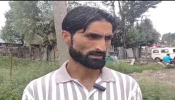 Father Appreciates Kulgam Police After Video of Ailing Child Stopped by Security Forces Goes Viral