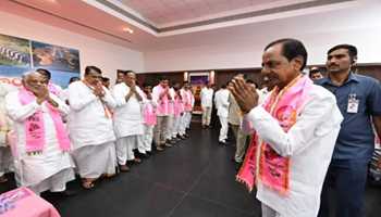 TELANGANA'S CHIEF MINISTER K CHANDRASHEKHAR RAO LAUNCHES NATIONAL PARTY, RENAMING THE TRS TO "BHARAT RASHTRA SAMITHI