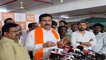 BJP Urges Withdrawal of GST Notices to Small Traders