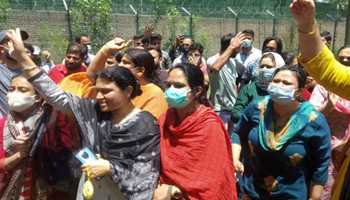 Hindu teacher killing: Mehbooba Mufti, Omar Abdullah, Sajad Lone condemn her killing