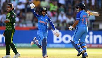 Indian Cricket fraternity lauds Women in Blue's win over Pakistan T20 World Cup 