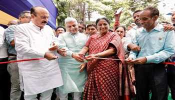 Delhi CM Launches Pilot to Bury Overhead Power Lines Underground