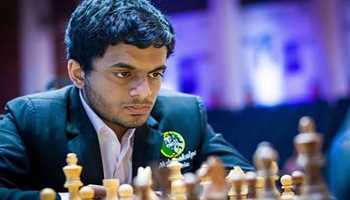 Sarin Stuns Carlsen in Online Chess Duel