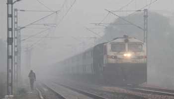 Fog Strangles Train Schedules in North India

