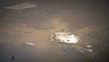 NASA found wreckage resembling flying saucer wreckage on Mars!