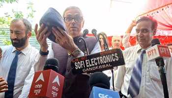 Omar Abdullah Appeals to Ganderbal Voters with Folded Hands