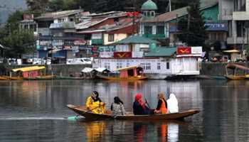 TOURISM IN JAMMU AND KASHMIR THRIVES; EXPERIENCES HIGHEST FOOTFALL SINCE INDEPENDENCE