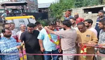 Mohd Abass Rather, DDC Member Qaimoh-B, Inaugurates Macadamization Work at Brazloo Jagir, Kulgam