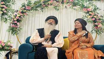 Grand Celebration at Rajneesh Dhyan Mandir Marks Osho's Birthday with Spiritual Fervor  

