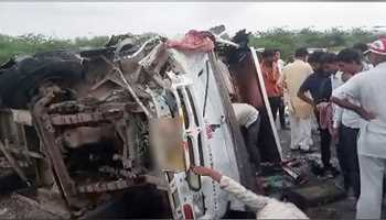 BUS-PICKUP COLLISION IN BARMER KILLS ONE, INJURES SEVERAL 

