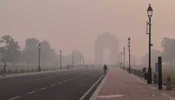 DELHI'S AIR QUALITY DIPS TO "SEVERE AGAIN"; CAPITAL EXPERIENCES THICK SMOG 