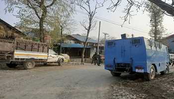 Online Threat to Journalists: Raids underway at several locations in Kashmir