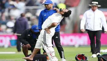 Rishabh Pant's Injury Casts Doubt Over His Batting on Day 5 of IND vs ENG 4th Test