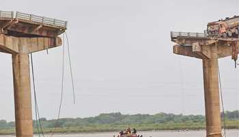 Vadodara Bridge Collapse Toll Rises to 18, Rescue Underway