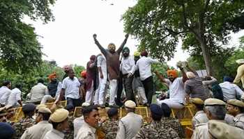 Sikh Leaders Protest Outside Rahul Gandhi's Residence, Demand Apology for US Remarks