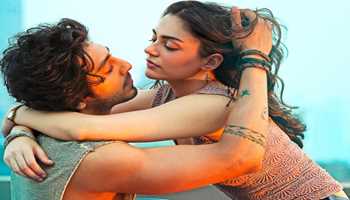 Newcomers' Magic: How 'Saiyaara' Became Bollywood's Surprise Box Office Hit