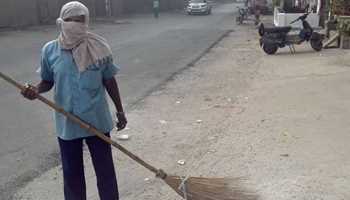 SMC SWEEPER DIES IN ROAD ACCIDENT IN SRINAGAR’S SOURA