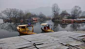 Chill Tightens its Grip on Kashmir
