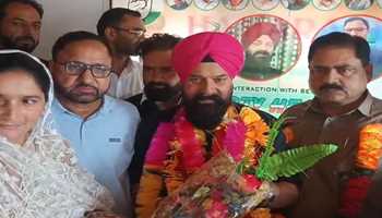 Surinder Singh Channi Chairs Congress Meeting in Kulgam, Vows to Strengthen Grassroots and Intensify Statehood Campaign