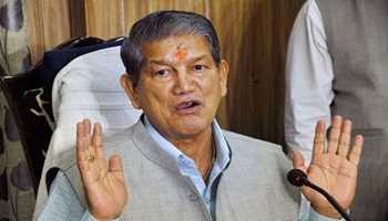 Harish Rawat and Pritam Singh have been asked not to criticise each other on social media by the chairman of the Uttarakhand Cong